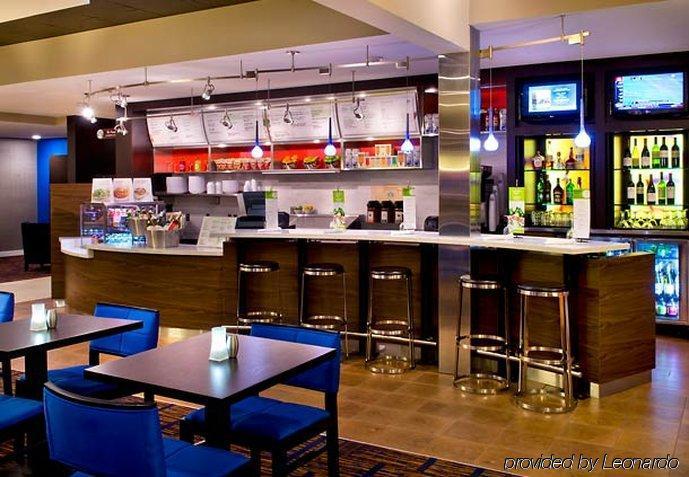 Courtyard Syracuse Carrier Circle East Syracuse Restaurante foto