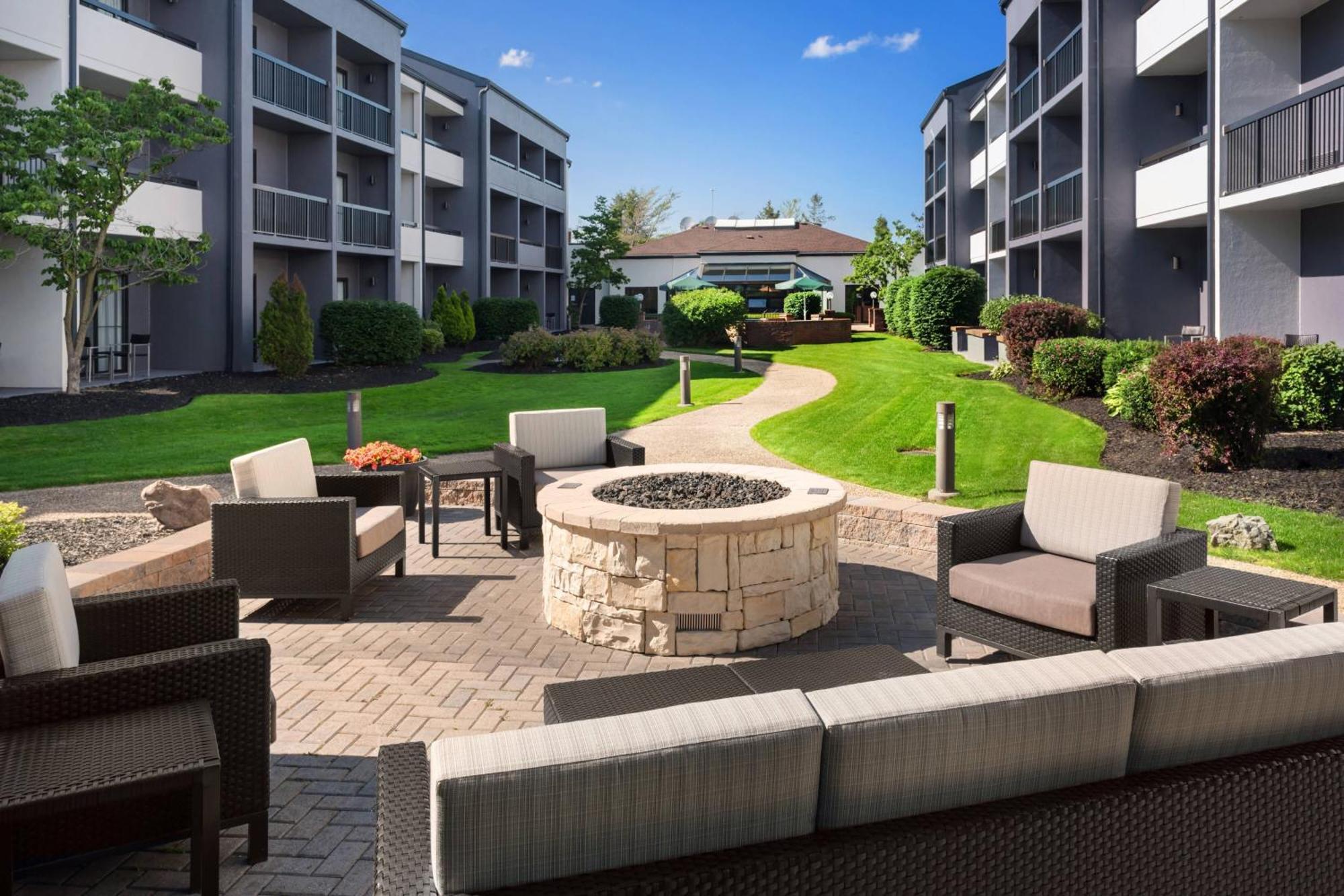 Courtyard Syracuse Carrier Circle East Syracuse Exterior foto
